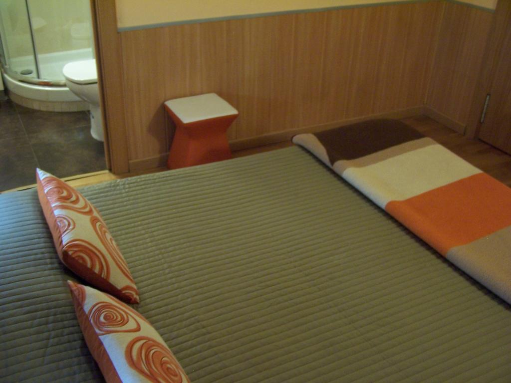 Hostal El Carmen Zaragoza Dış mekan fotoğraf